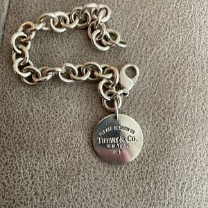 Tiffany & Co Return to Tiffany New York Sterling Silver 925 Tag Bracelet